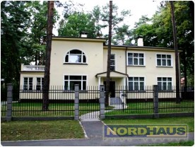 Pārdod māju -  dvīņu māju : Rīga, Mežaparks